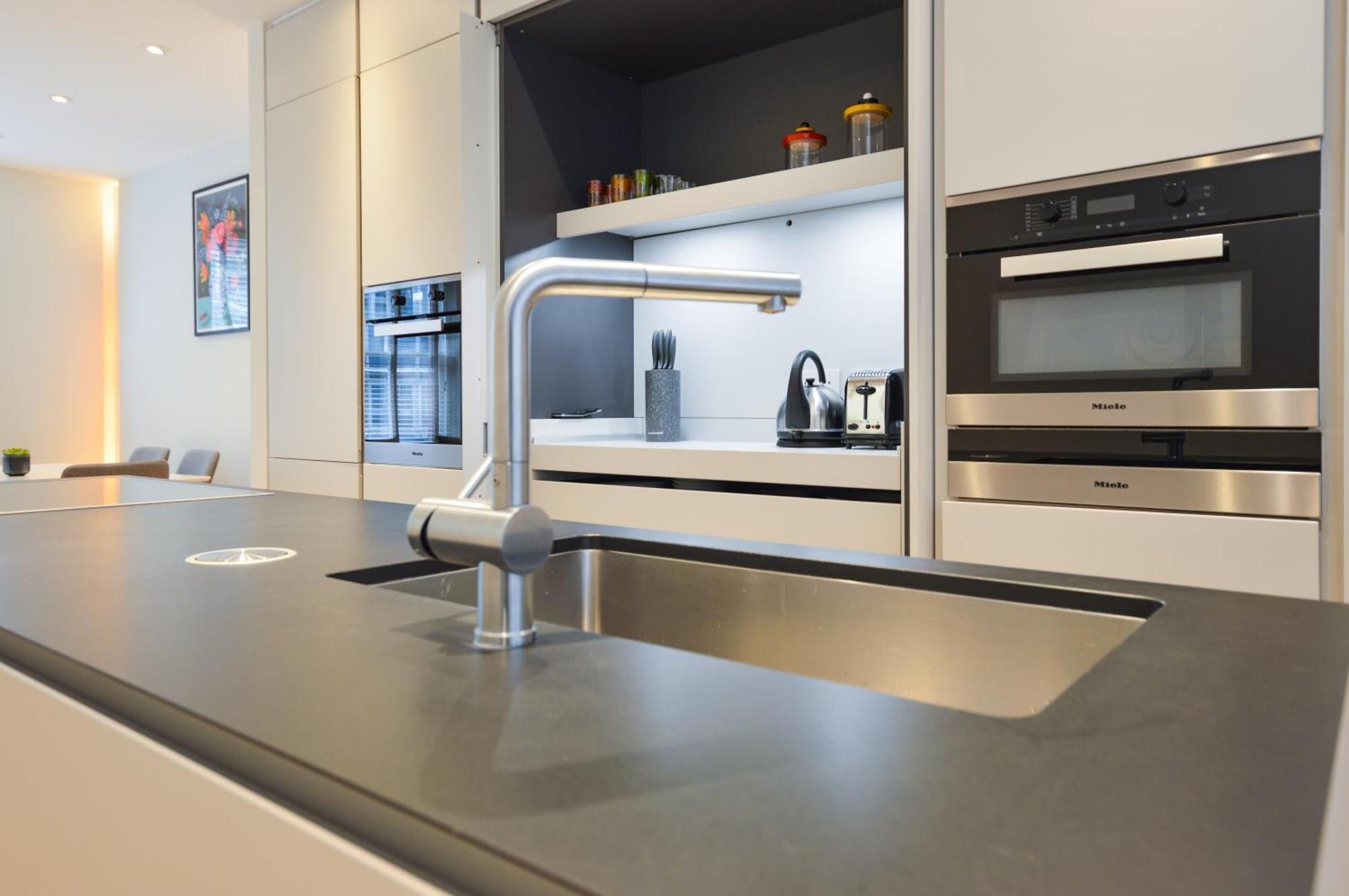 Noho 132 Serviced Apartments By Concept Apartments Londres Extérieur photo